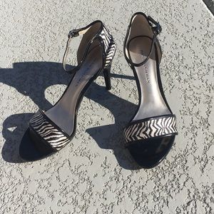 Dana Buchman zebra  patent leather heels size8.5